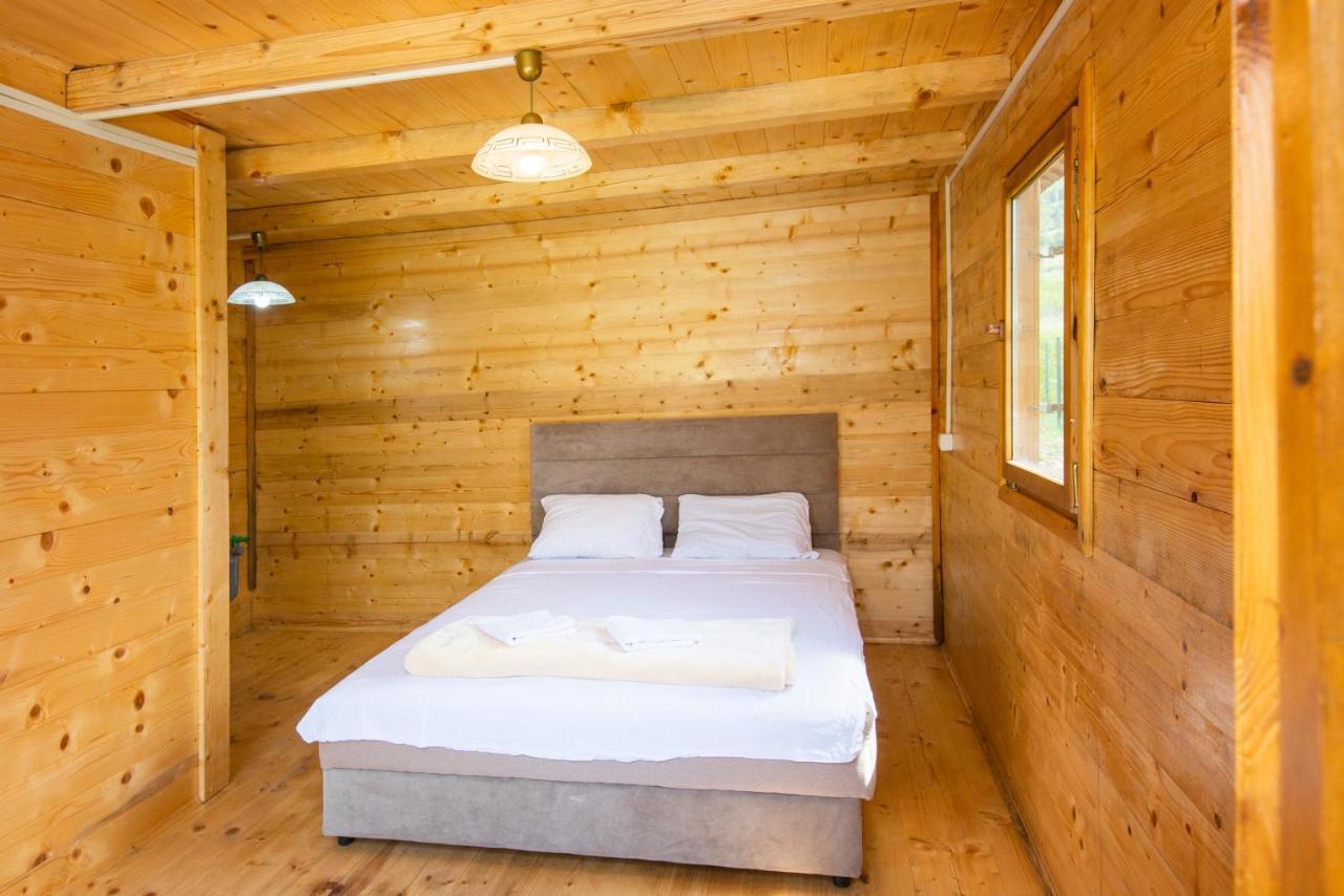Lovcen Mountain Cottages Njegusi Exterior foto