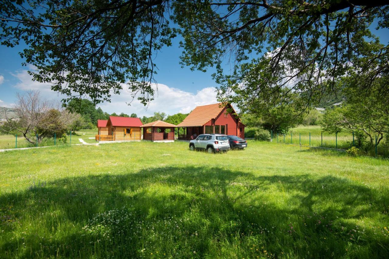 Lovcen Mountain Cottages Njegusi Exterior foto