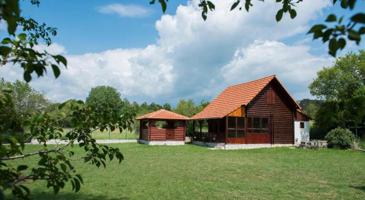 Lovcen Mountain Cottages Njegusi Exterior foto