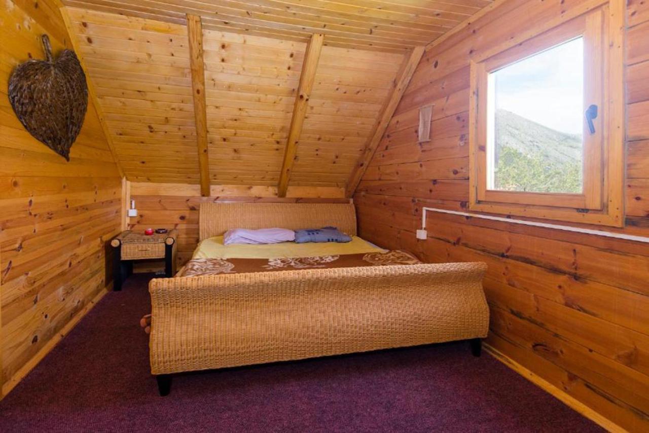 Lovcen Mountain Cottages Njegusi Exterior foto