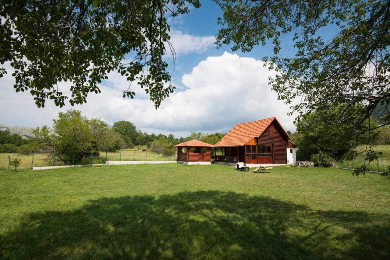 Lovcen Mountain Cottages Njegusi Exterior foto